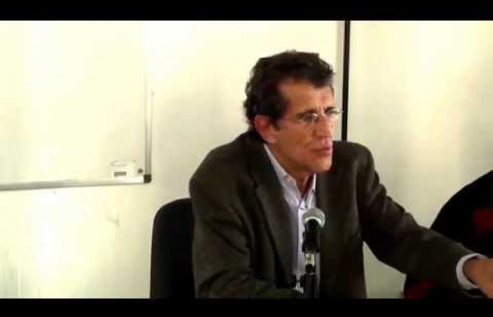 La transición global de alimentos frescos y comidas caseras a alimentos ultra procesados: su impacto en la salud y en las políticas públicas. Monteiro Carlos Augusto [2015]